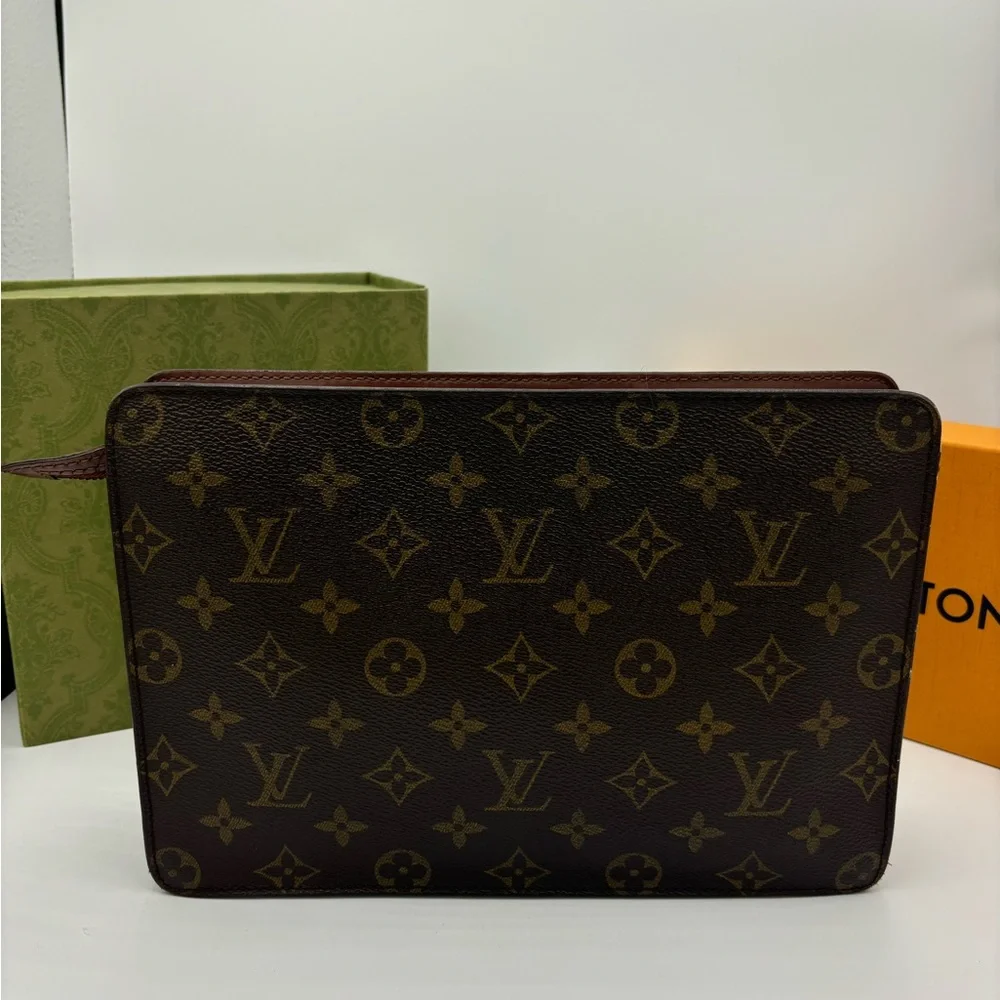 Louis Vuitton Vintage Pochette Clutch - Picture 2 of 14
